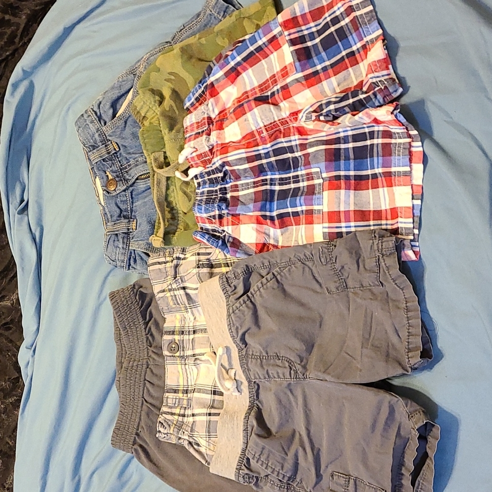 Bundle of 6 pairs of 3T shorts